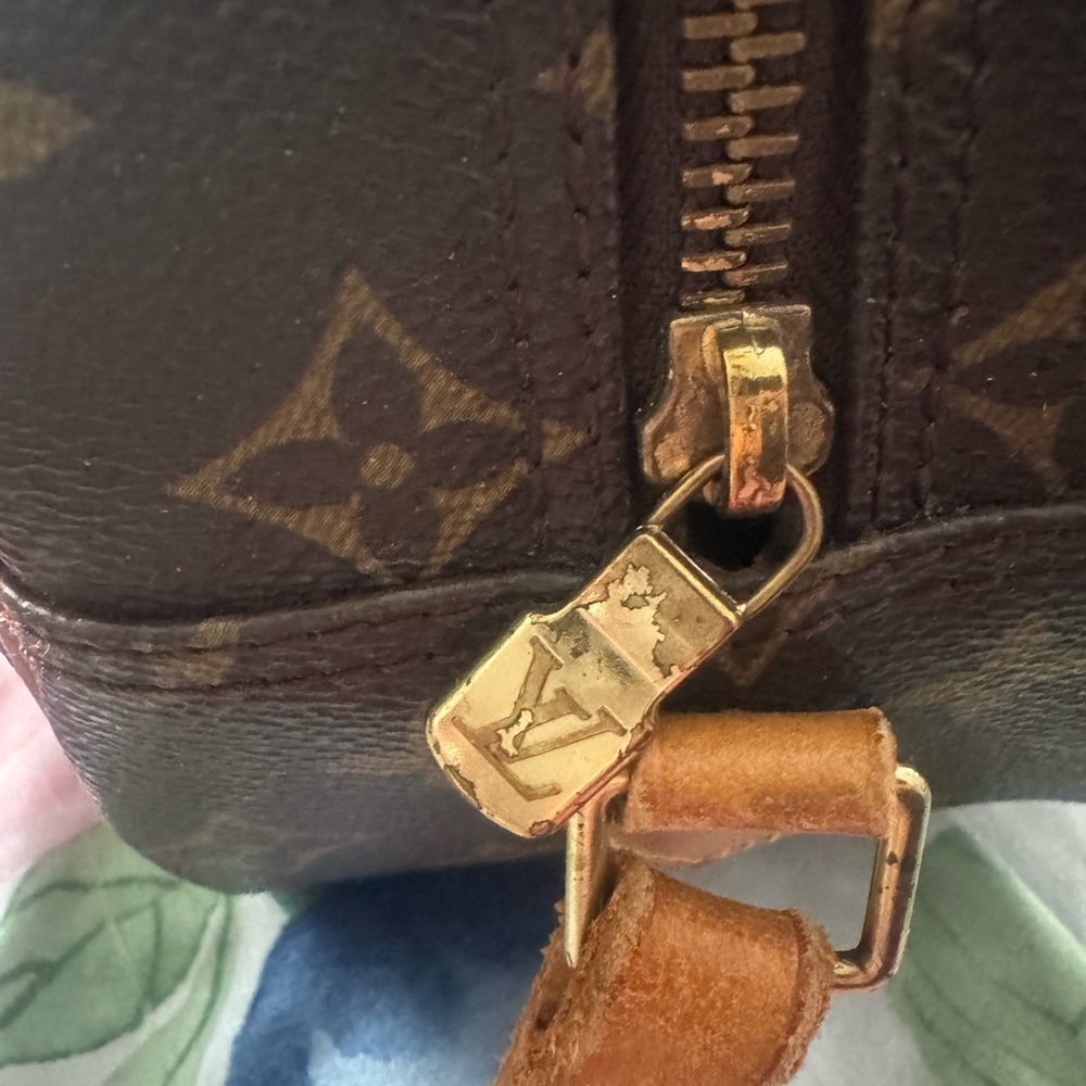 Louis Vuitton Monogram Crossbody Bag in Brown and Tan - Picture 4 of 16